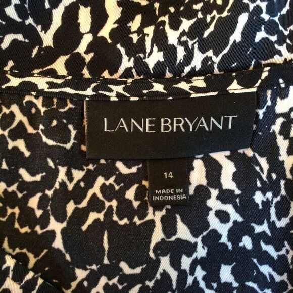 Lane Bryant Black Cream Sleeveless Blouse 14 - Picture 6 of 10